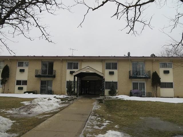1st image of 9562 Park Ln #205E