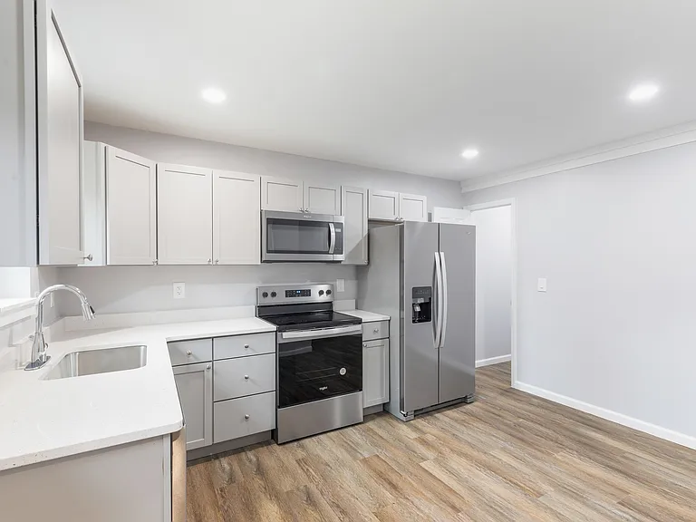 6900 Seaver Dr #1-2 — Photo 25