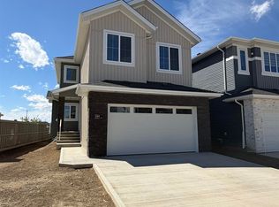 3304 Chickadee Dr NW, Edmonton, AB T5S 0K9