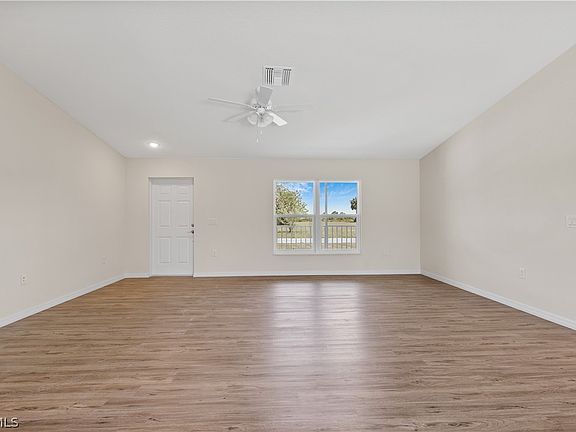 5th image of 4524 Springview Cir