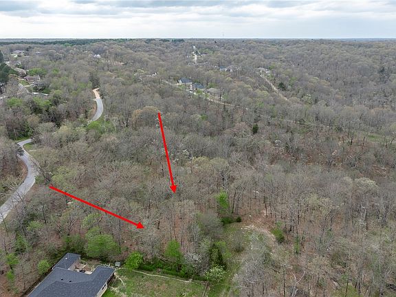 5th image of 11-12 Irene Ln