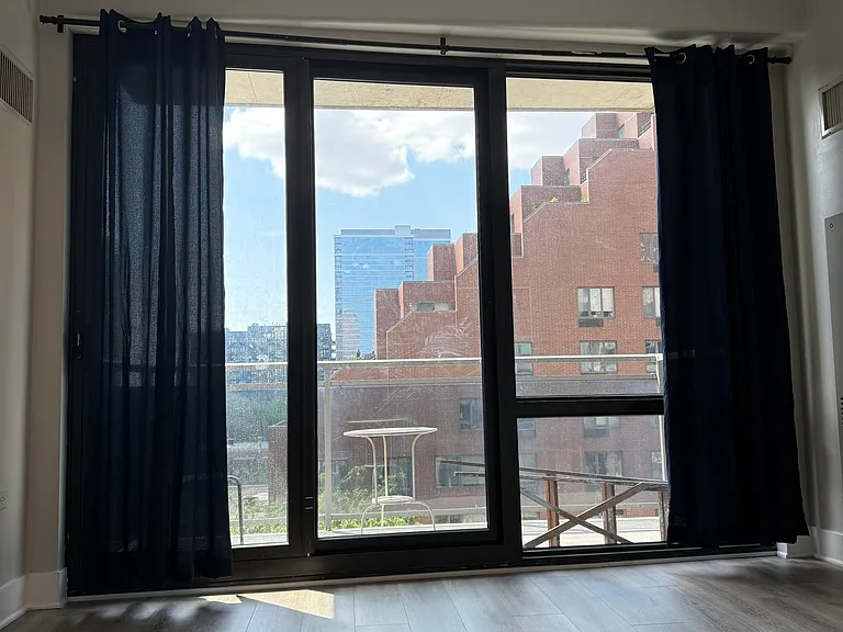 1 E 8th St #406 — Photo 3