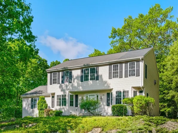 326 Purchase St, Milford, MA 01757