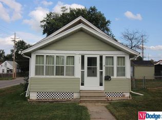 5003 S 37th St, Omaha, NE 68107
