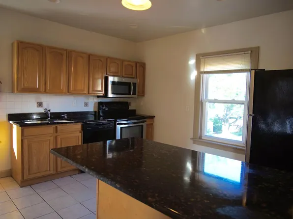 47 Carolina Ave #3, Providence, RI 02905