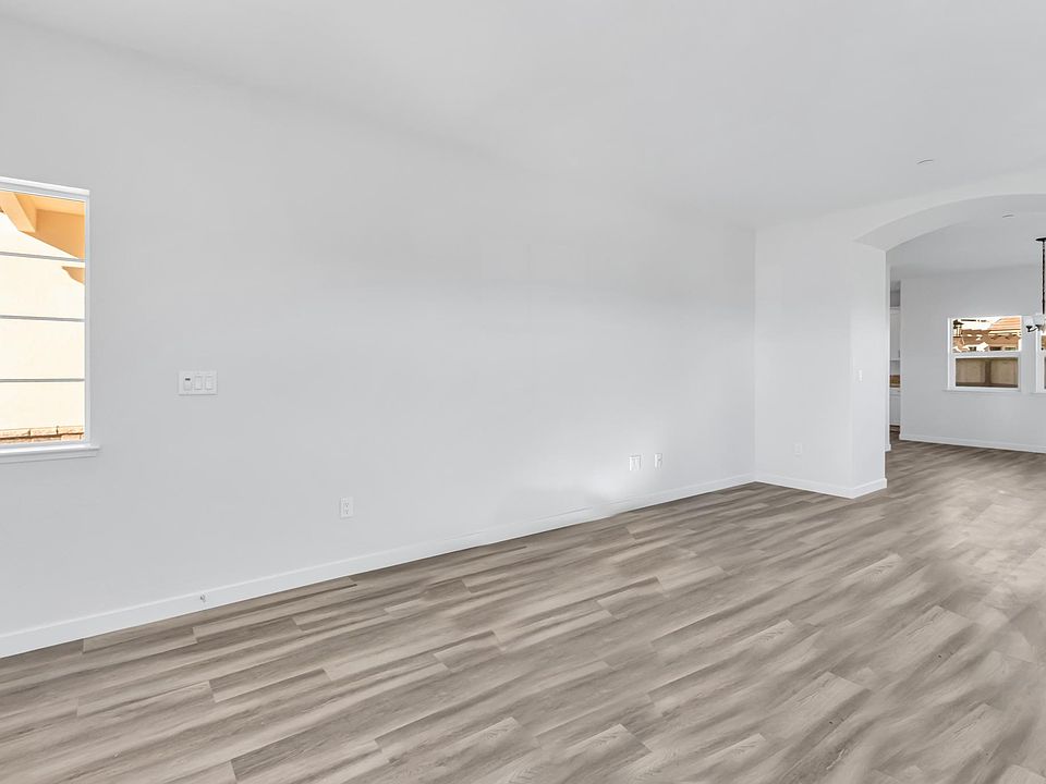 1st image of 34 Lake House Ct