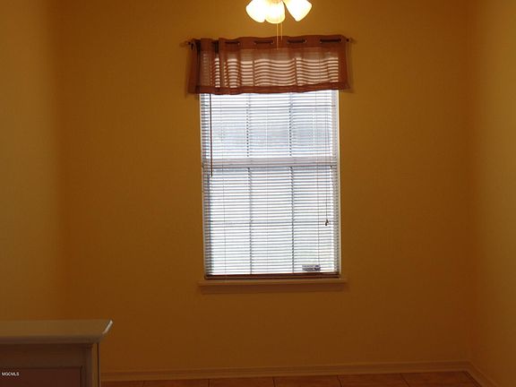 3rd image of 11080 Windsor Hill Dr
