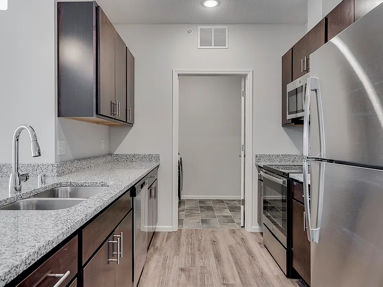 Powers - 1 Bed / 1 Bath - 961 Sq.Ft.