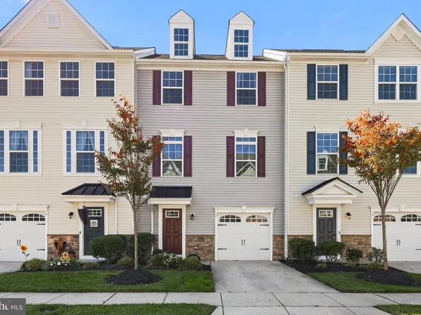 7 Cardinal Ct, Sewell, NJ 08080