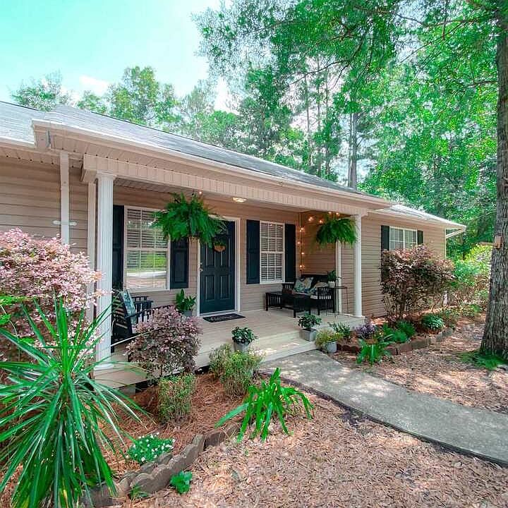 1st image of 707 Pine Straw Ct