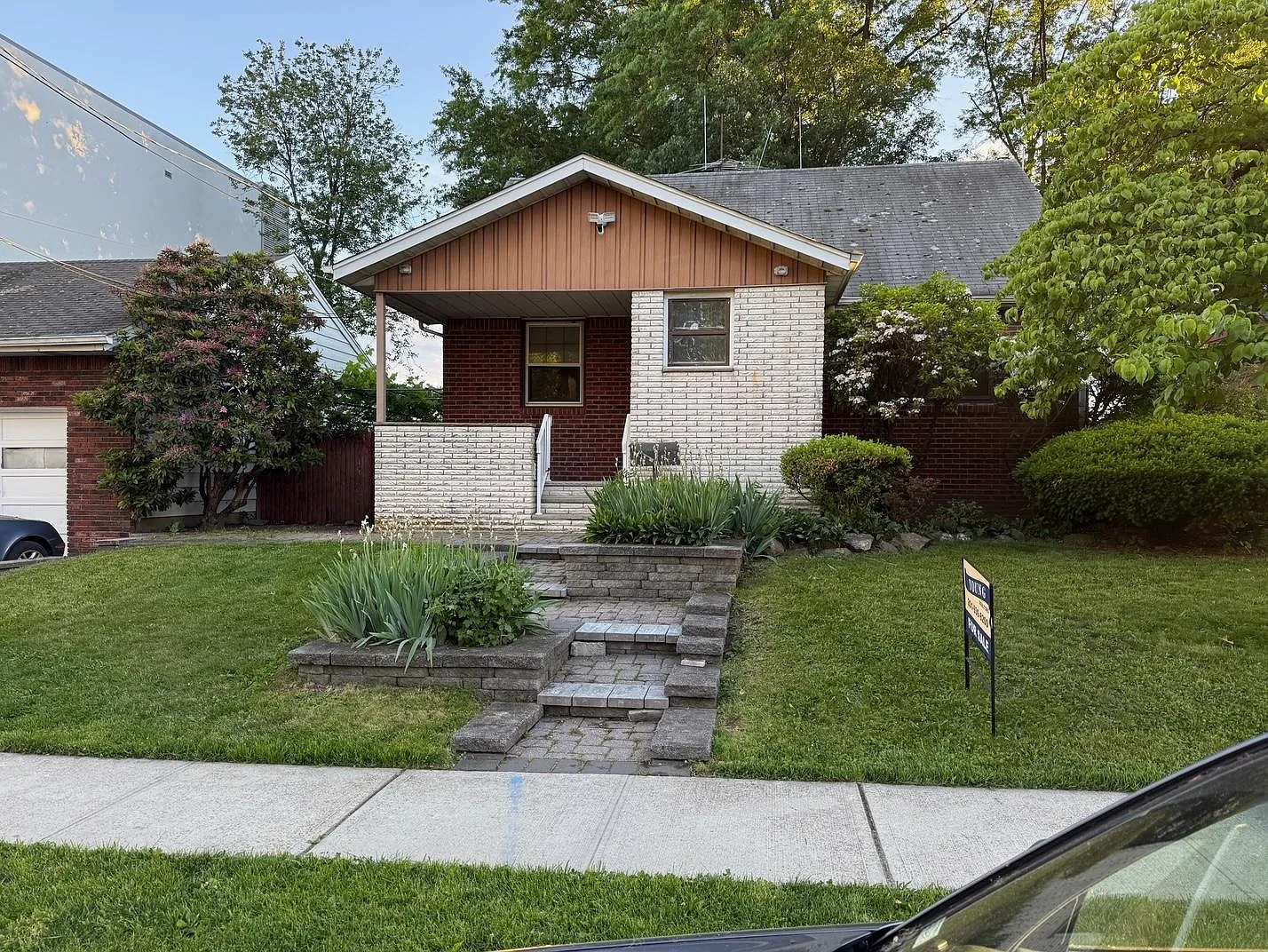 3 bed, 2100 sqft, $3,600 — Photo 2