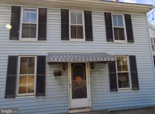 334 W 2nd St, Waynesboro, PA 17268