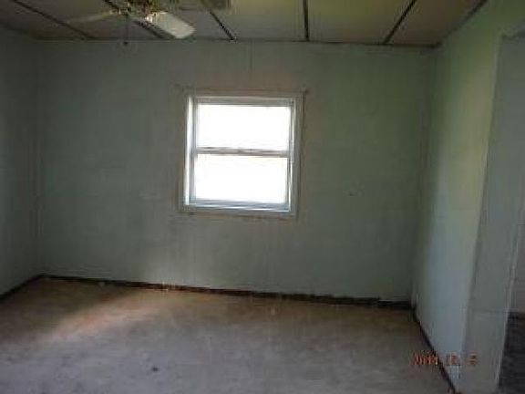 2nd image of 17 E 26th St