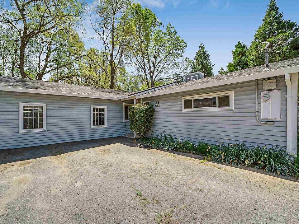 1st image of 16513 Creekside Dr