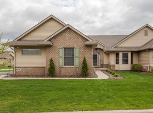 6314 Northridge Woods Dr, Brighton, MI 48116