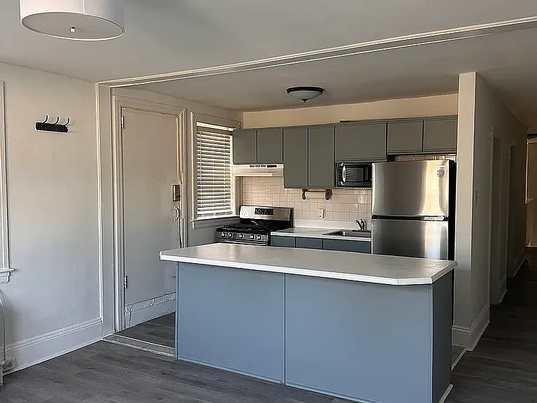 841 1/2 W Lancaster Ave #2 — Photo 6