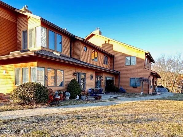 112 Northrup Dr #156, Brick, NJ 08724