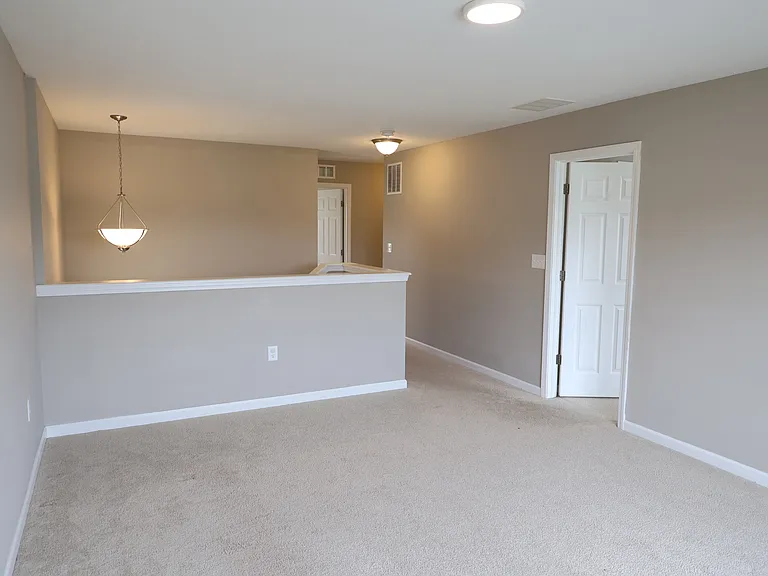 1899 Lakecrest Dr — Photo 31