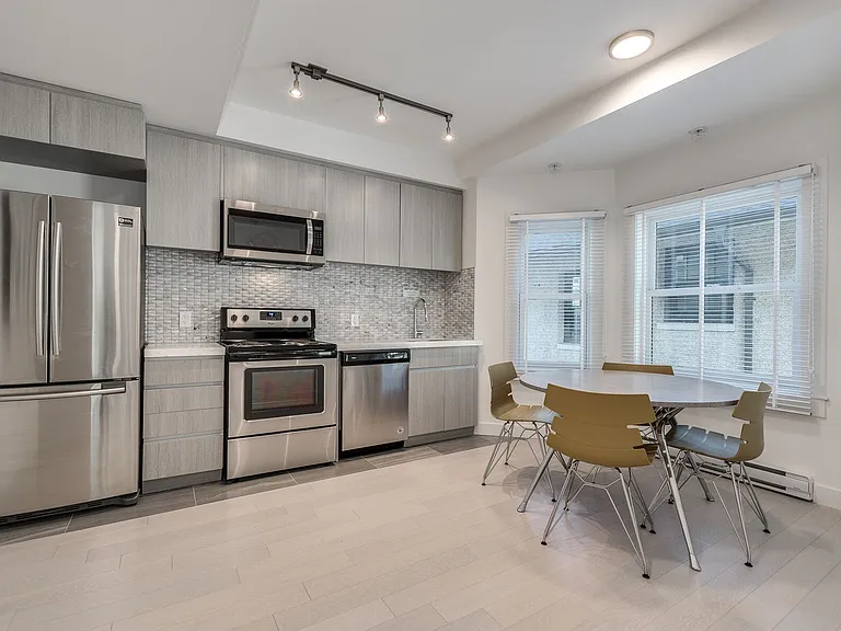 1431 Haro St #1429 — Photo 40