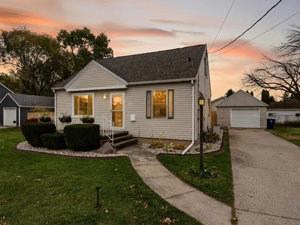 879 MARQUETTE STREET, Menasha, WI 54952