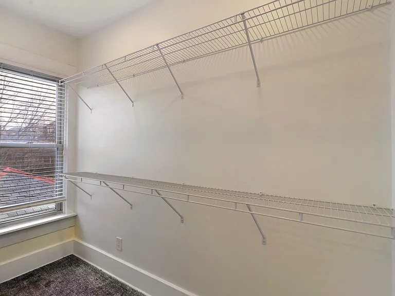 918 Harrison Ave — Photo 5