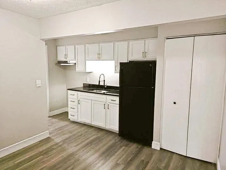 Willow Run Apartments — Photo 3
