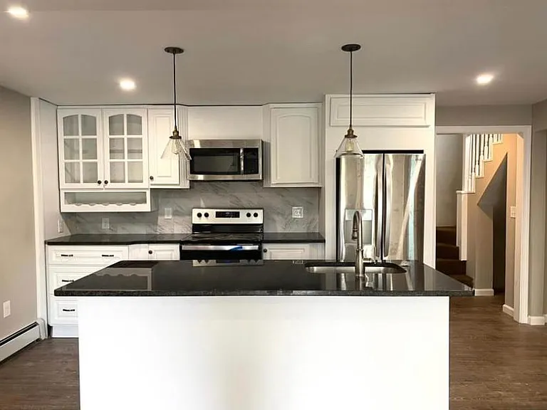 205 West St #3 — Photo 1