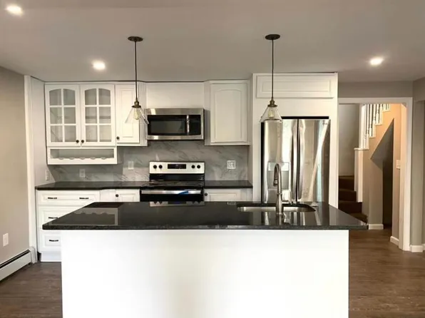 205 West St #3, Walpole, MA 02081