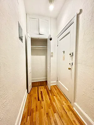 Rented by HOLTON REAL ESTATE INC. | media 10