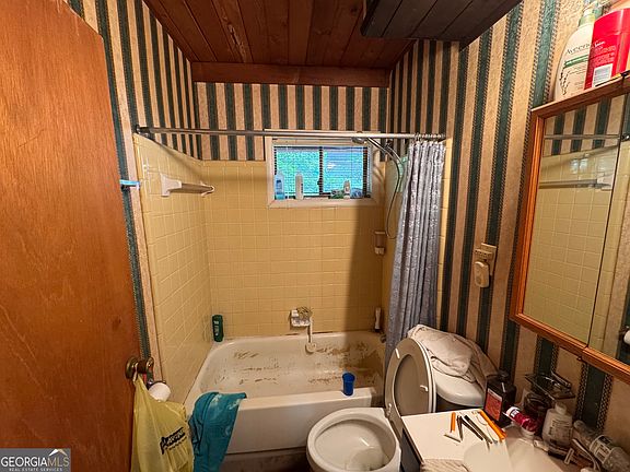 5th image of 114 Greentree Pkwy