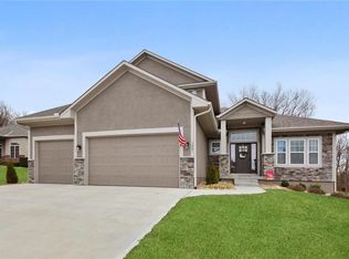 1401 Whispering Rdg, Pleasant Hill, MO 64080