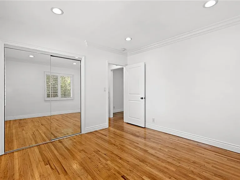 14625 Moorpark St #2 — Photo 6