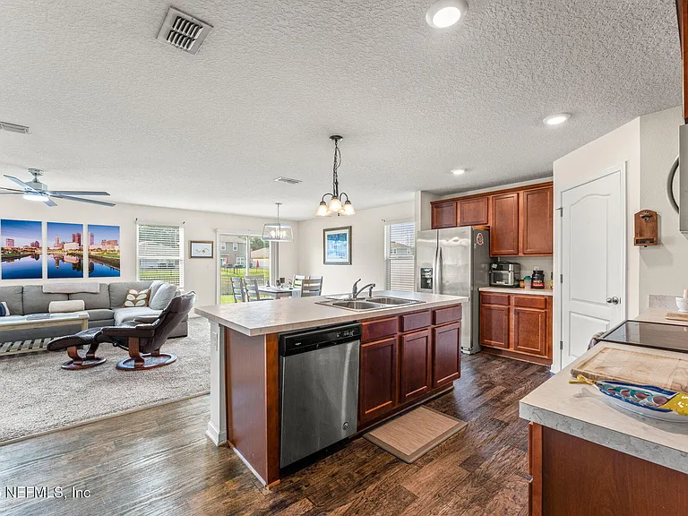 11529 Stickleback Ln — Photo 12