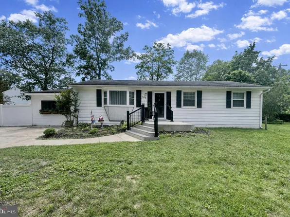 109 Fernwood Ter, Williamstown, NJ 08094
