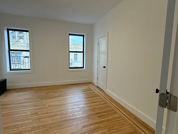 5th image of 105 Haven Ave APT 4L