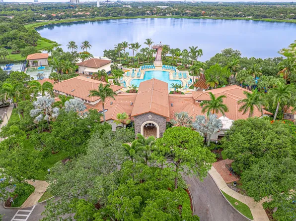 946 Mill Creek Drive, Palm Beach Gardens, FL 33410