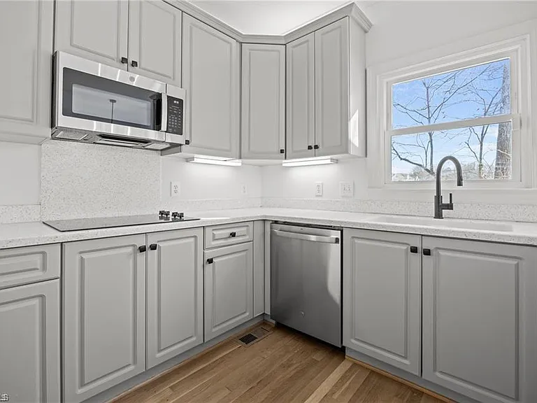 5305 Coveview Ct — Photo 9