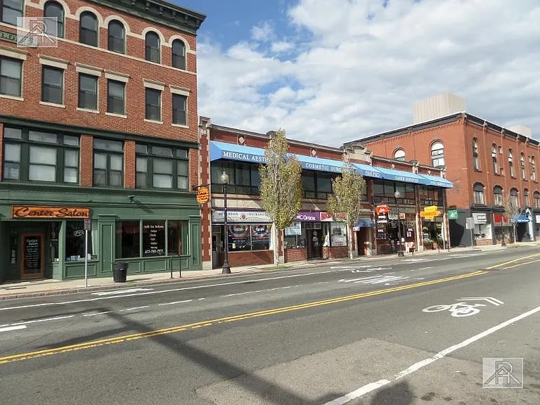 364 Washington St #4 — Photo 2