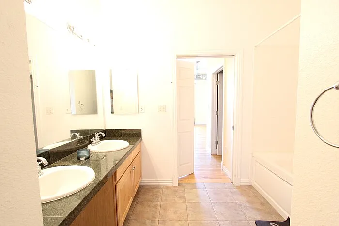 277 N Broadway #416 — Photo 14