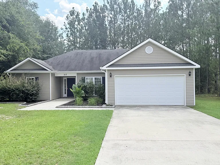217 Stillwater Dr — Photo 14
