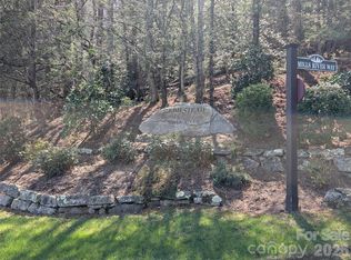 1094 Mills River Way, Horse Shoe, NC 28742