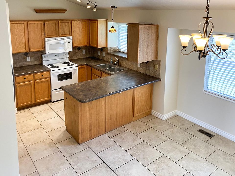 1st image of 734 W Sweet Meadow Ln
