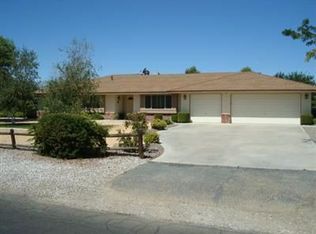 13934 Cronese Rd, Apple Valley, CA 92307