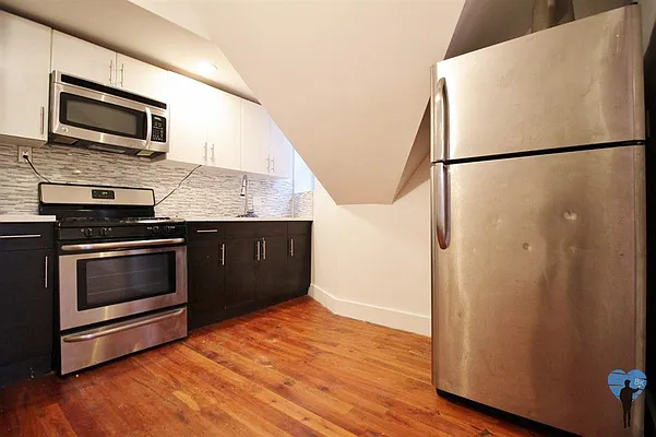 Rented by Next Door Realty NYC | media 14