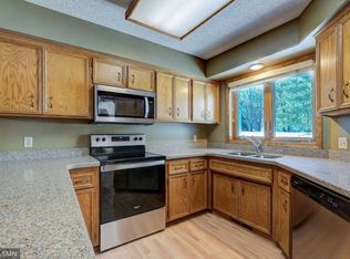2702 Lake Court Dr, Mounds View, MN 55112