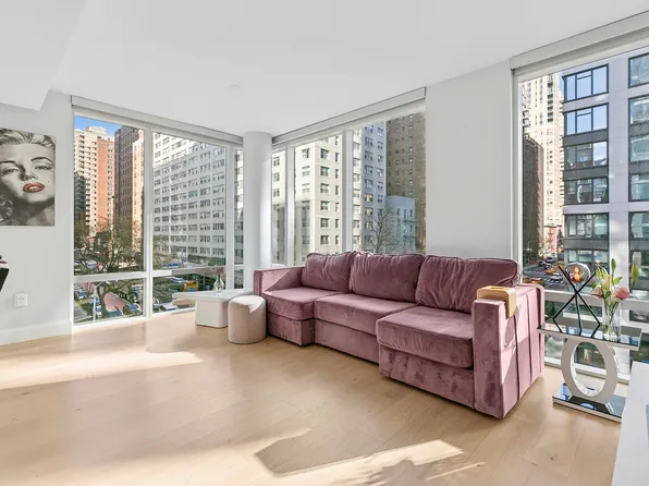 501 Third Avenue image 1 of 11