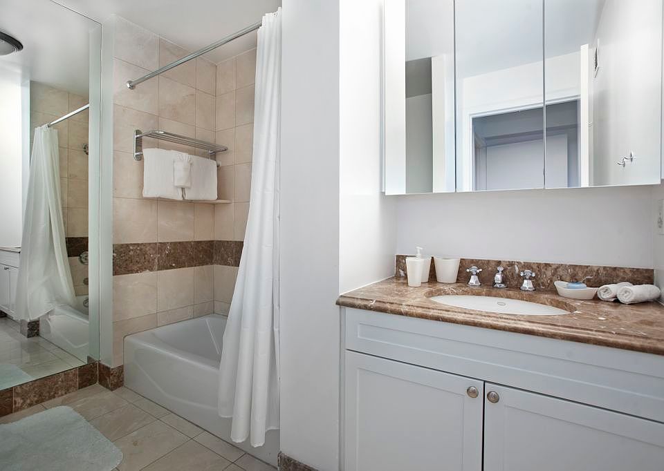 1st image of 231-235 E 55th St #34A