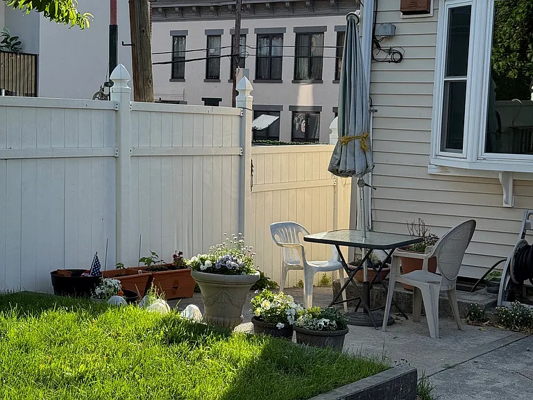 1912 Harman St #1 — Photo 19