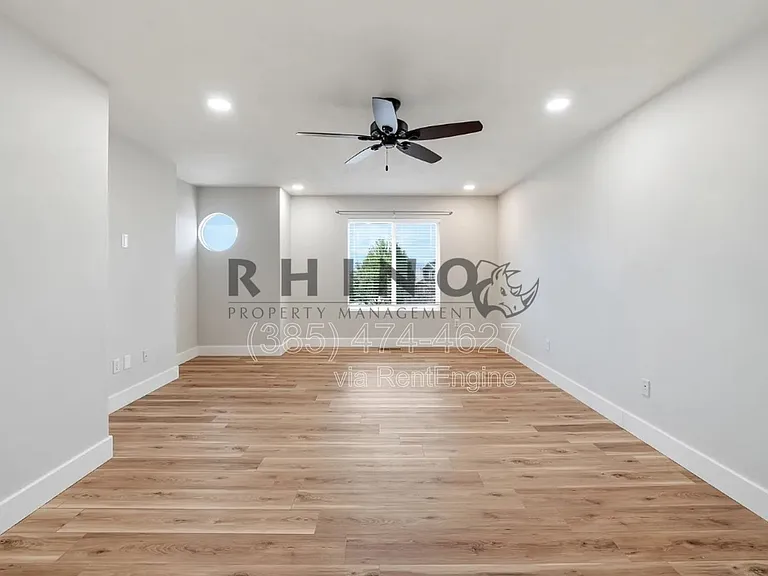 2230 N 2270th St W — Photo 10