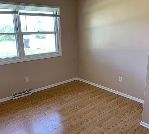 5th image of 252 40th St SW #252